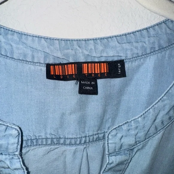 Love Tree V Cut Denim Tencel Blouse - Picture 3 of 4